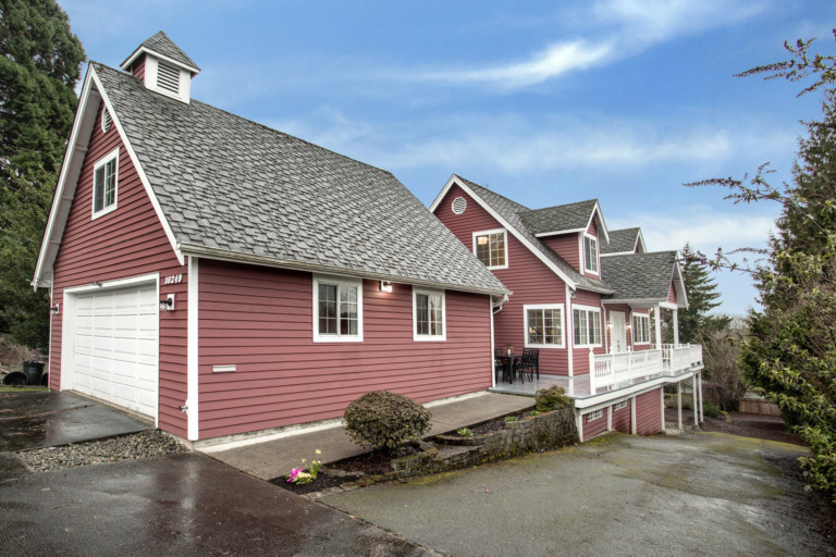 Single family Cape Cod style home in Rainier Beach neighborhood of Seattle, Washington