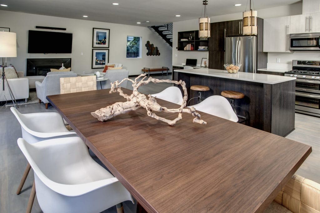 Modern Maple Leaf Luxury Home Dining room