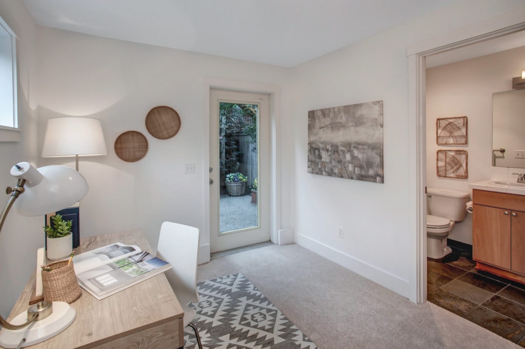 Capitol Hill Townhome Home Office