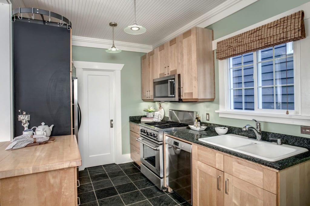 Phinney Ridge Vintage Home Kitchen, Breakfast Bar, Three-Quarter Bathroom