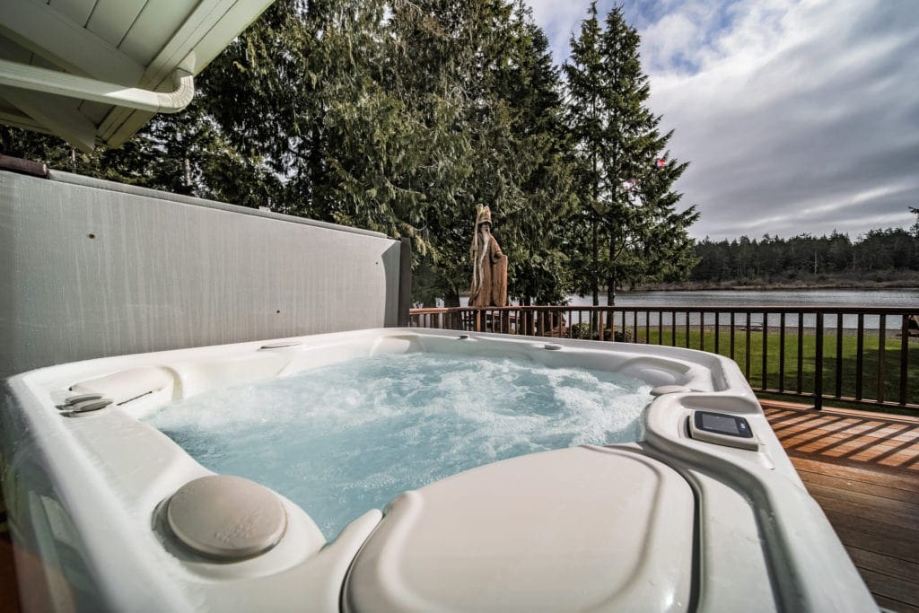 Hot Tub at Lake Diva