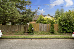 Picture of fence leading to scary house