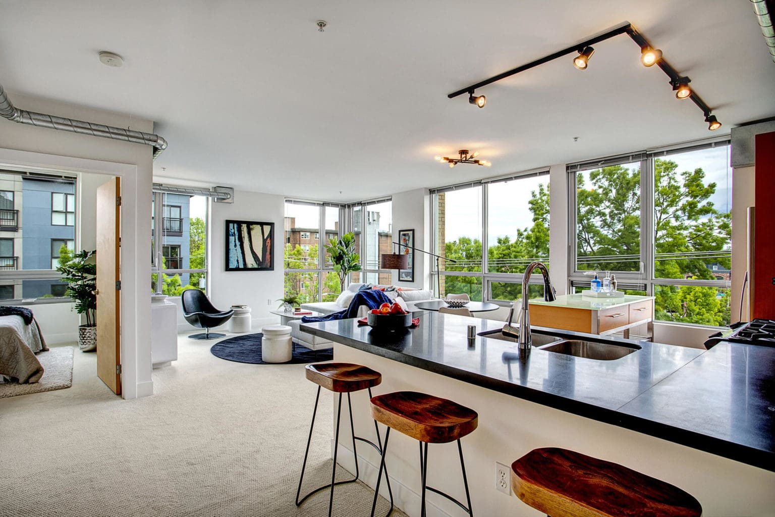 Explore the Bustling Capitol Hill Neighborhood of Central Seattle