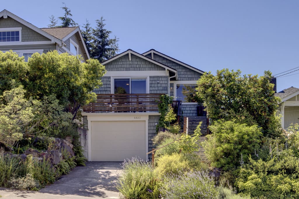 Seward Park Cottage Home Front Yard and Deck