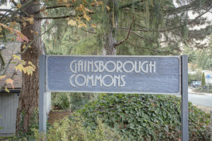 Gainsborough Commons main sign to complex