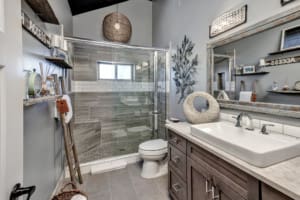 Columbia City Townhouse-Main bathroom entry
