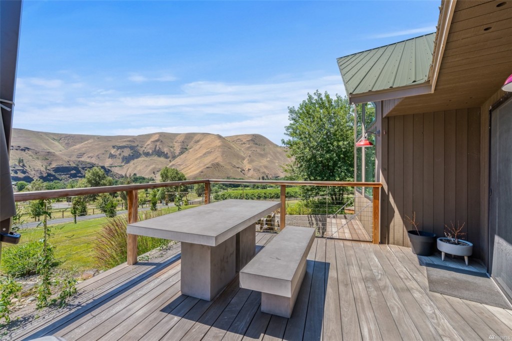 Yakima Canyon Ranch Home Views From the Deck